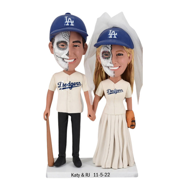 Personalized Wedding Bobbleheads for Favourite Sport